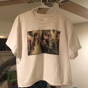 Romeo and Juliet cropped tee